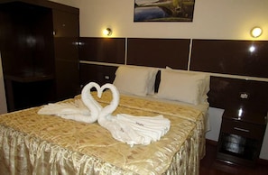 In-room safe, desk, free WiFi, bed sheets