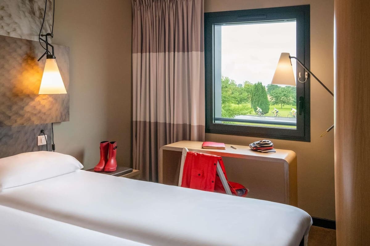 In-room safe, desk, blackout curtains, soundproofing