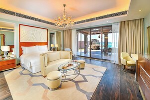 Royal Villa 4 Bedroom With Private Pool | Premium bedding, minibar, in-room safe, desk