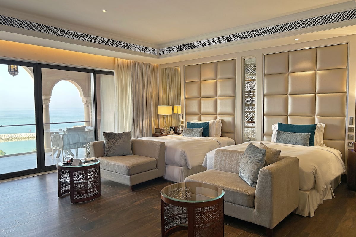 Ocean View Deluxe Twin Room | 1 bedroom, premium bedding, minibar, in-room safe