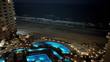 Et oppvarmet basseng