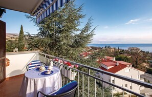 Outdoor dining - Awesome apartment in Lovran with WiFi (Lovran)