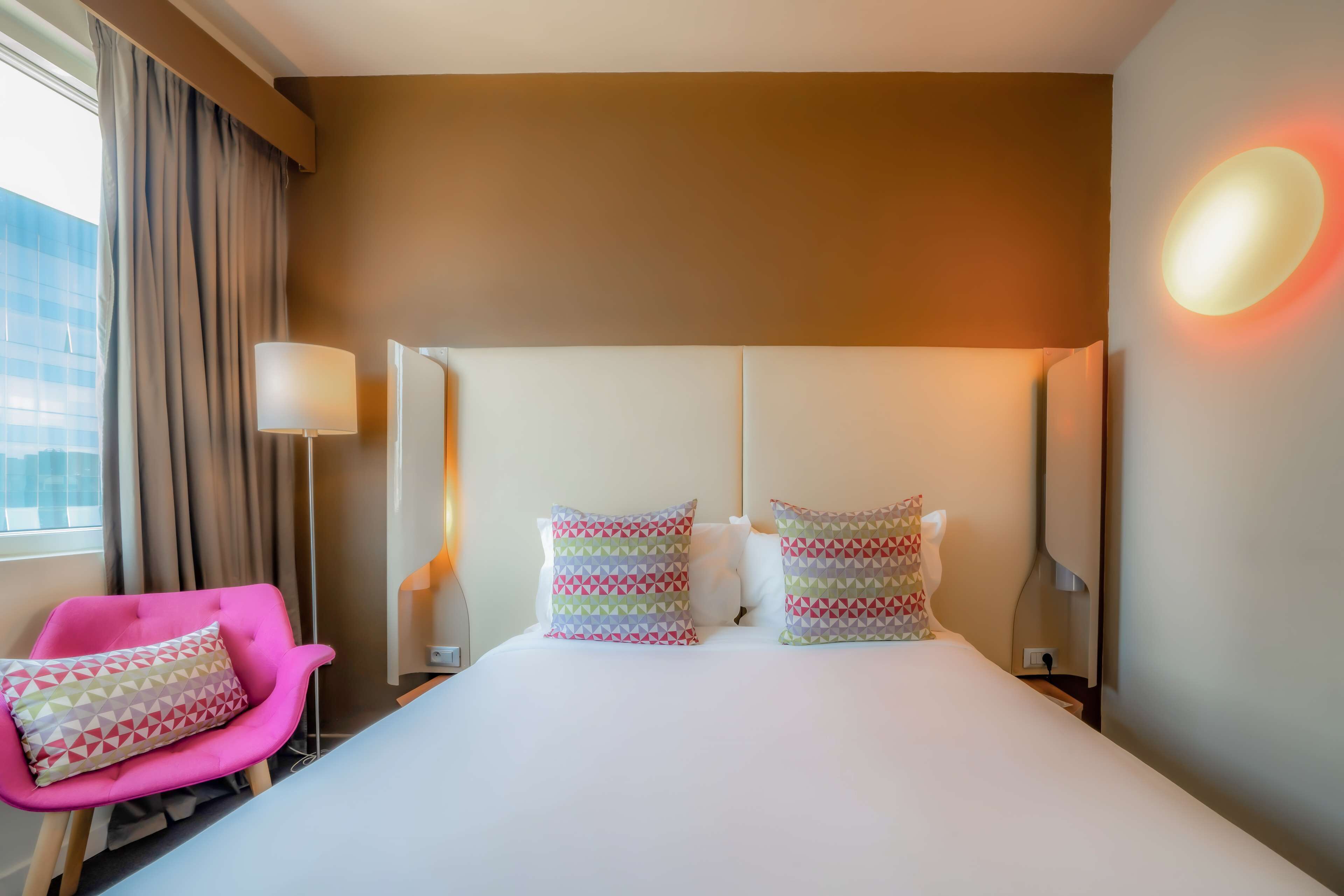 standard room, 1 double bed | 1 bedroom, premium bedding, pillow-top beds, desk