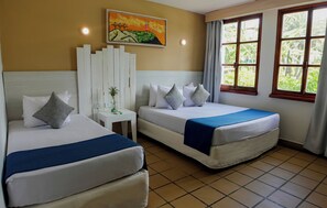 Comfort Double Room | Premium bedding, in-room safe, blackout drapes, free WiFi - Sunsol Ecoland (Matasiete)