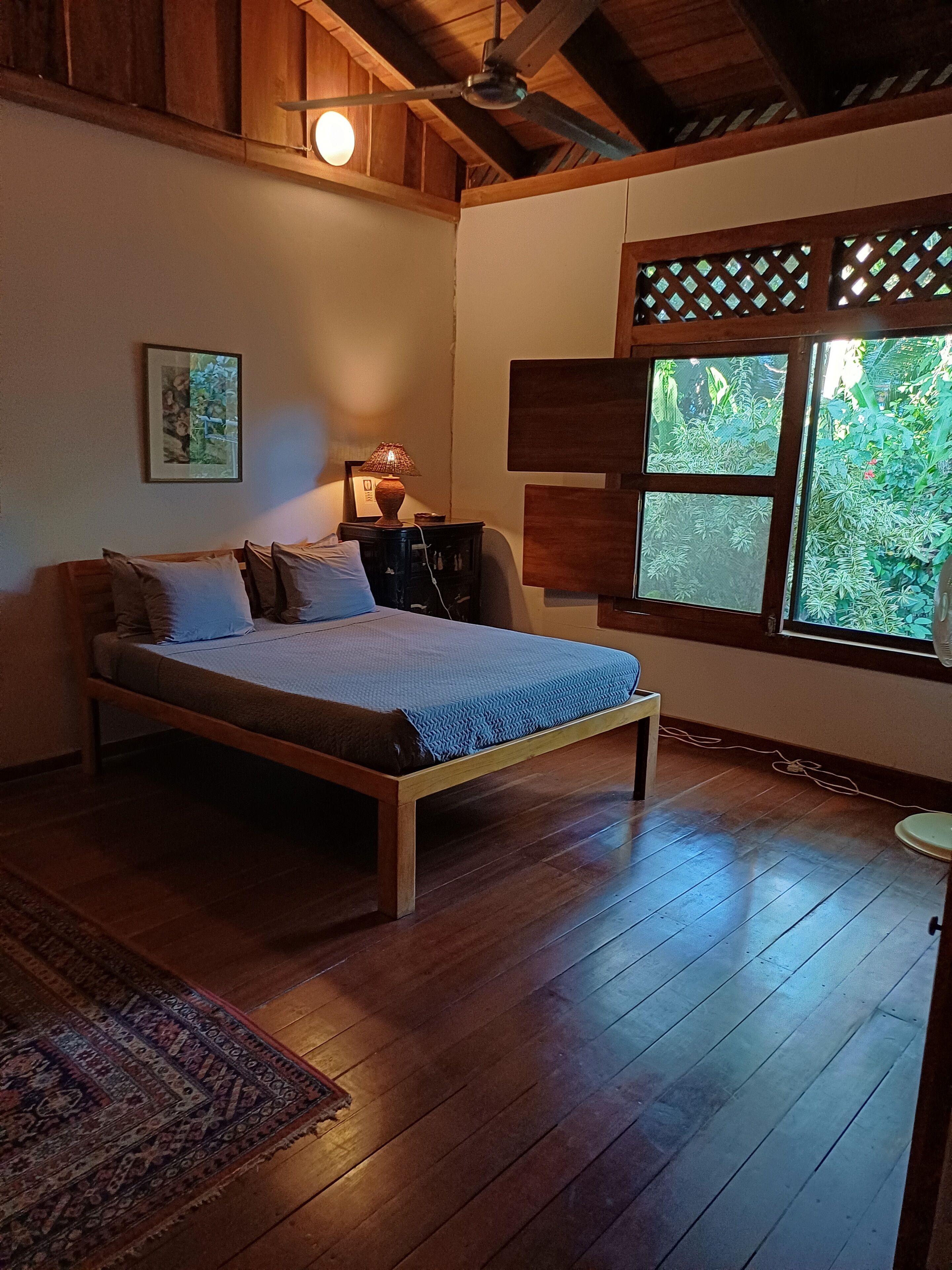 5 bedrooms, in-room safe, desk, travel crib