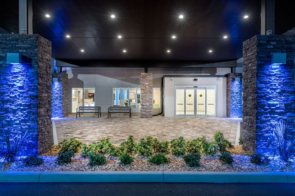 Holiday Inn Express & Suites Punta Gorda by IHG