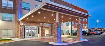 Holiday Inn Express & Suites El Paso East-Loop 375 by IHG
