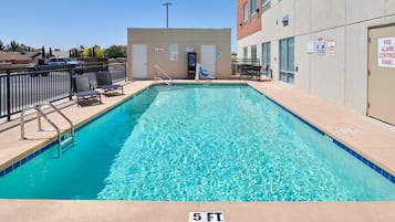 Utomhuspool
