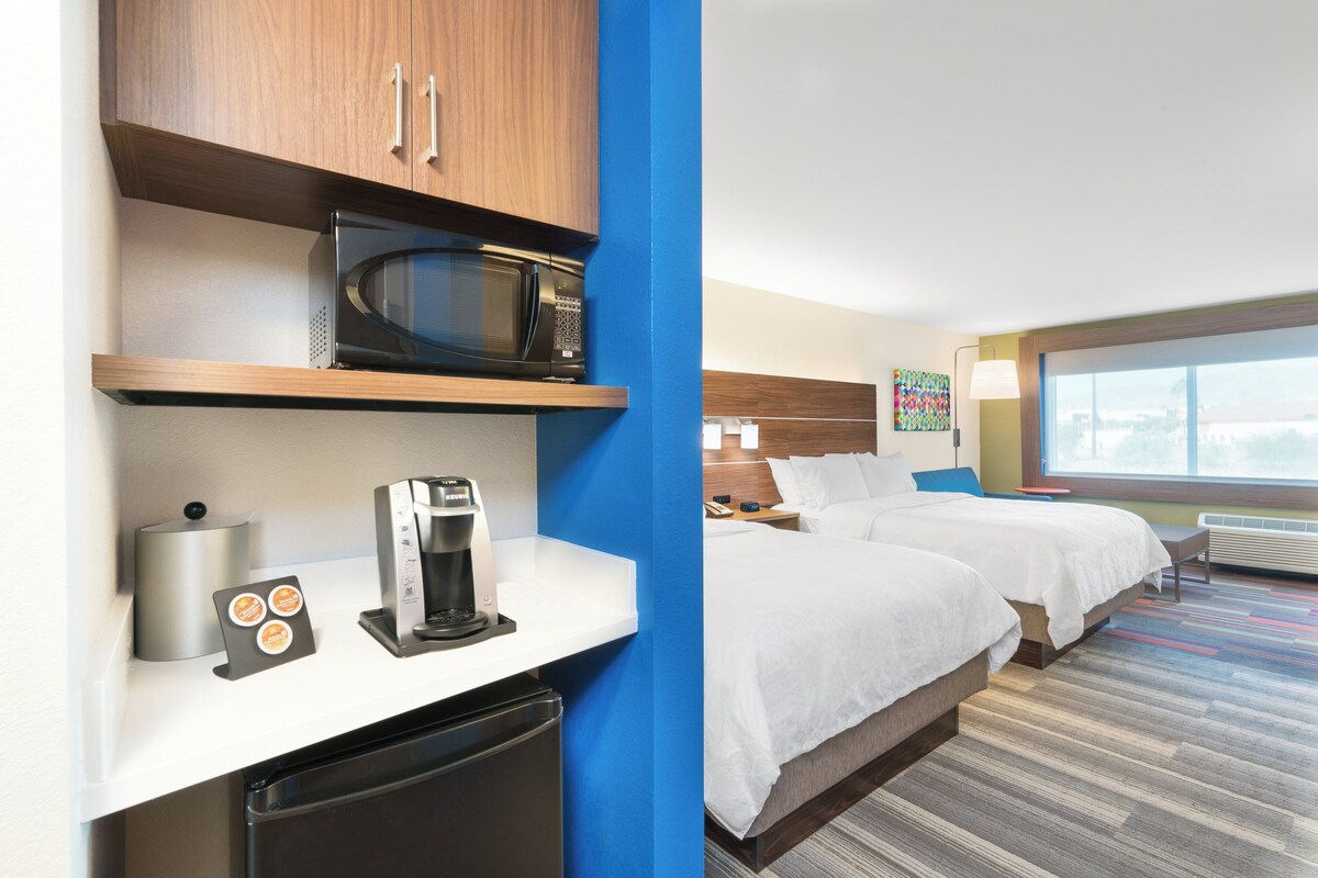 Couette en duvet d'oie, coffres-forts dans les chambres, bureau