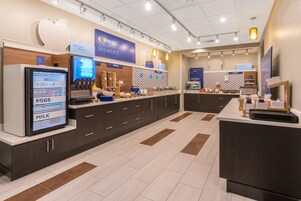 Desayuno completo incluido todos los días 