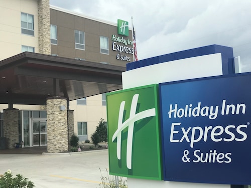 Holiday Inn Express & Suites Hannibal - Medical Center by IHG