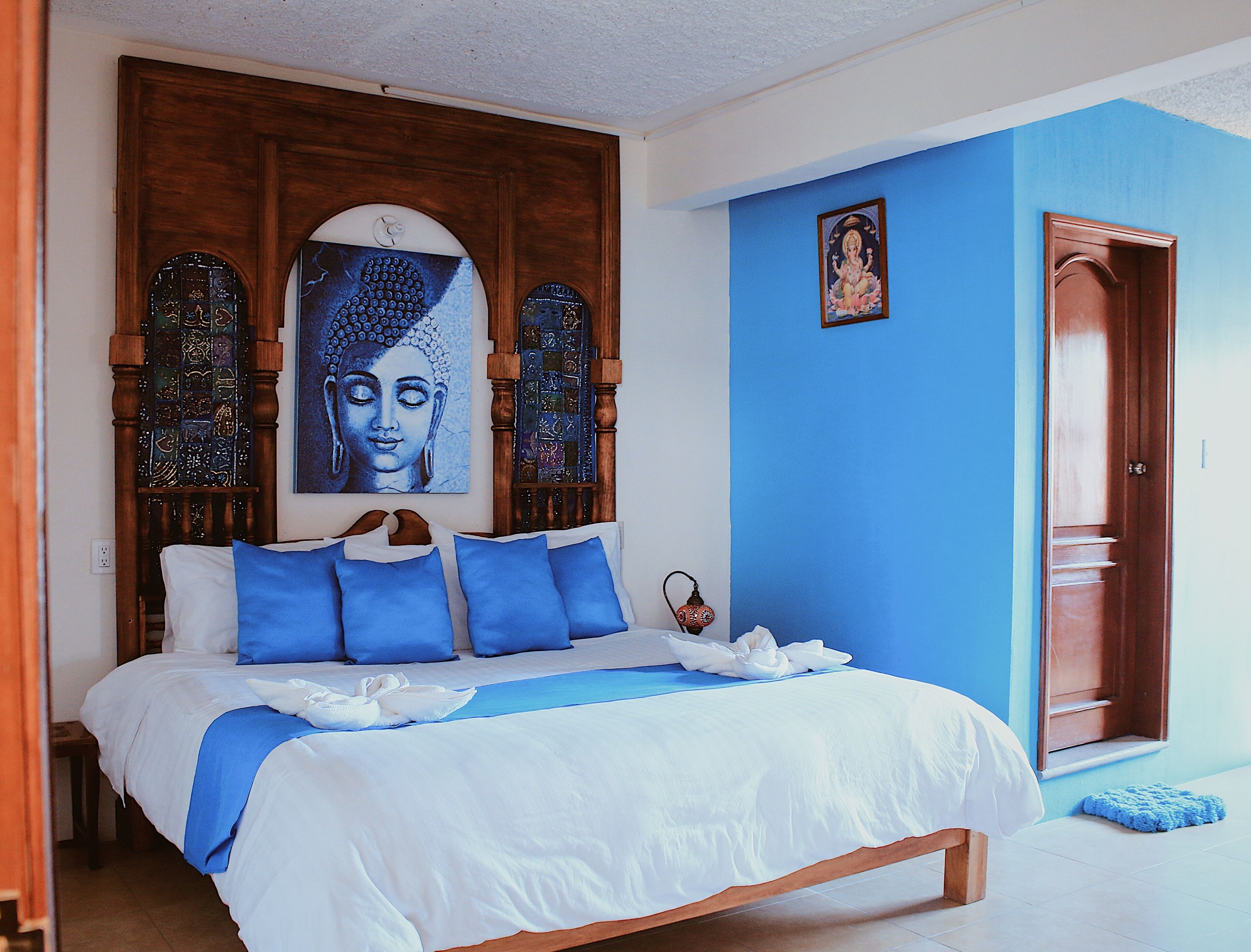 design room, private bathroom, city view | 1 bedroom, soundproofing, free wifi, bed sheets