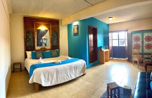 Rom – design, privat bad, byutsikt | Lydisolert, wi-fi (inkludert) og sengetøy