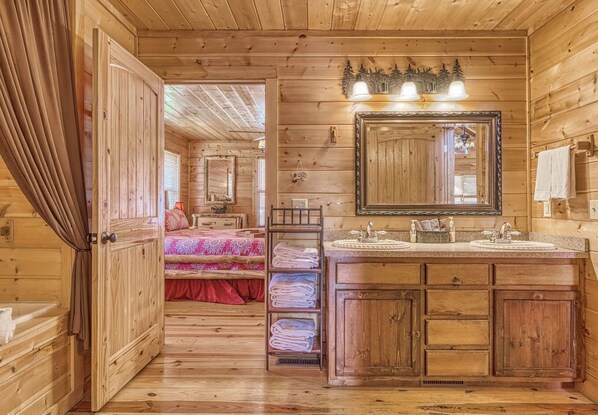 2 camere, ferro/asse da stiro, Wi-Fi gratuito