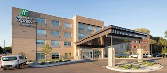 Holiday Inn Express and Suites Kalamazoo West by IHG