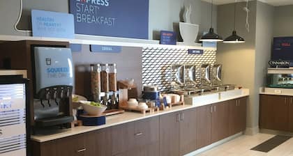 Holiday Inn Express and Suites Nebraska City by IHG