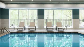 Indendørs pool