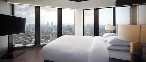 Penthouse, 1 King-Bett, Nichtraucher, Stadtblick | 1 Schlafzimmer, hochwertige Bettwaren, Zimmersafe, Schreibtisch