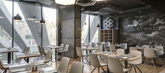 Sky Loft Hotel by Rixwell