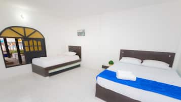 Frigobar, cofres nos quartos, Wi-Fi de cortesia, roupa de cama