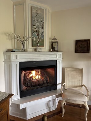 Free toiletries, hair dryer, bathrobes, towels