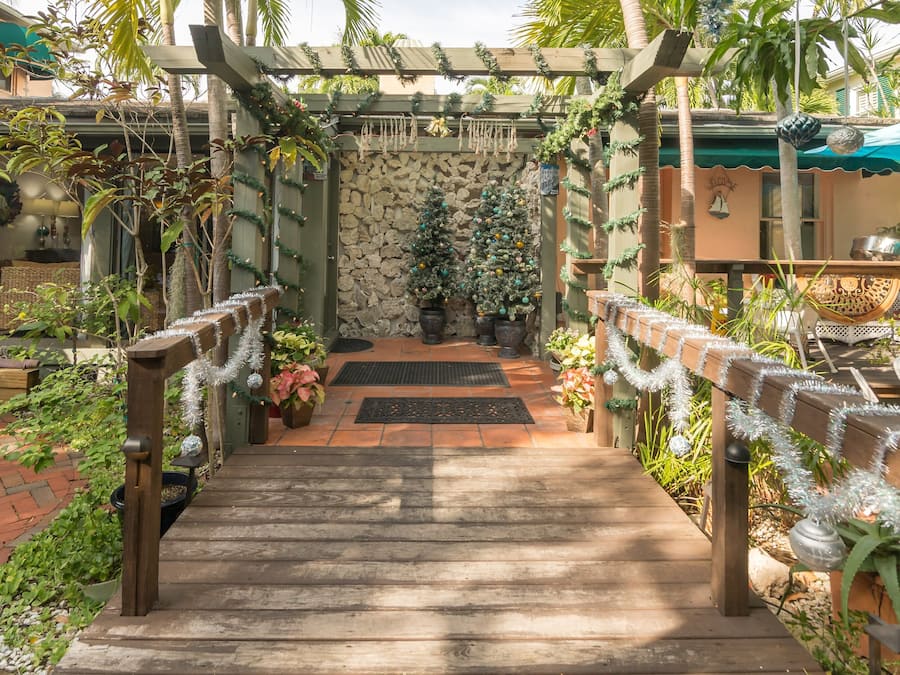 Apartamento luxo, suíte, vista para a piscina (Hemingway Retreat) | Fachada