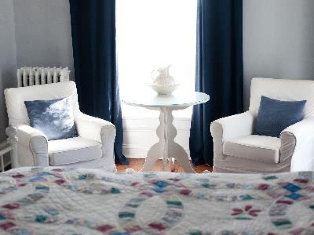 Standard Single Room, Private Bathroom (Meadow View Suite)