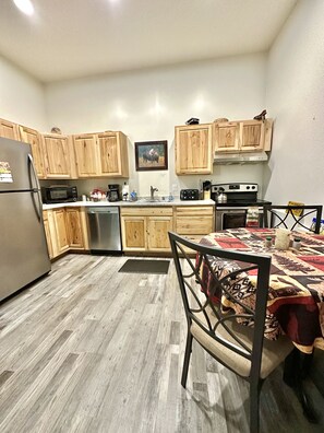 Family Apartment | Dining room - Moose Tracks B & B (North Pole)