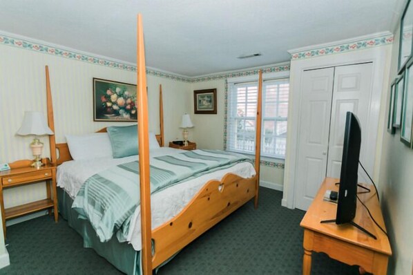 Unclassified image, 1 of 42, button - Jacksonville Inn (Jacksonville)