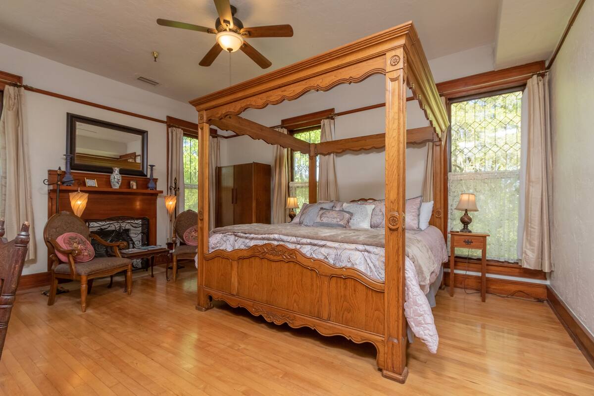 Classic Room, Ensuite (Magnolia) | Bed sheets