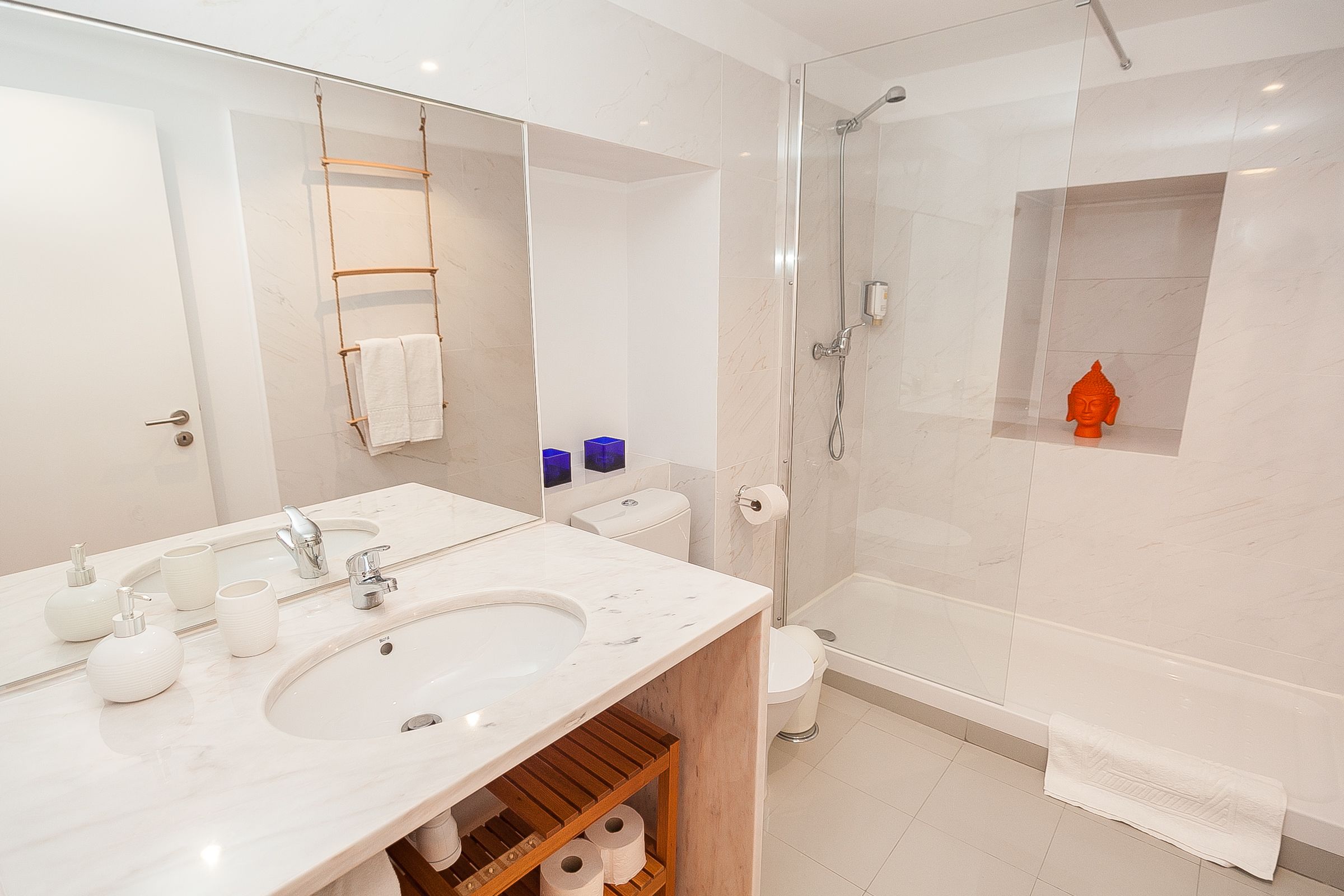 traditional apartment, 1 bedroom, courtyard view | bathroom | shower, hair dryer, towels, soap