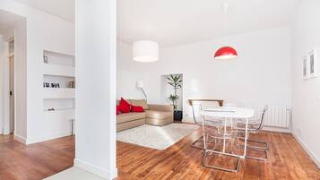 Superior-Apartment, 2 Schlafzimmer | Wohnbereich