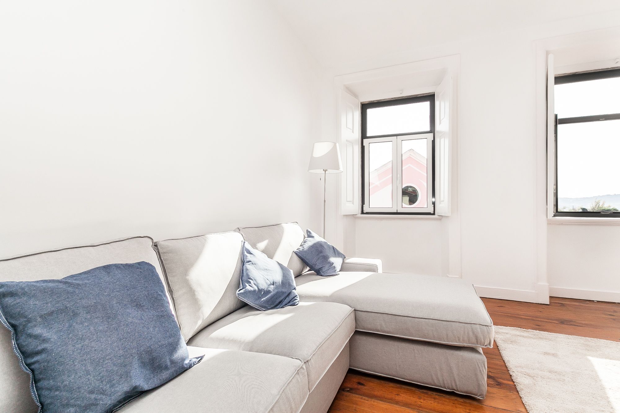 exclusive apartment, 2 bedrooms | living room