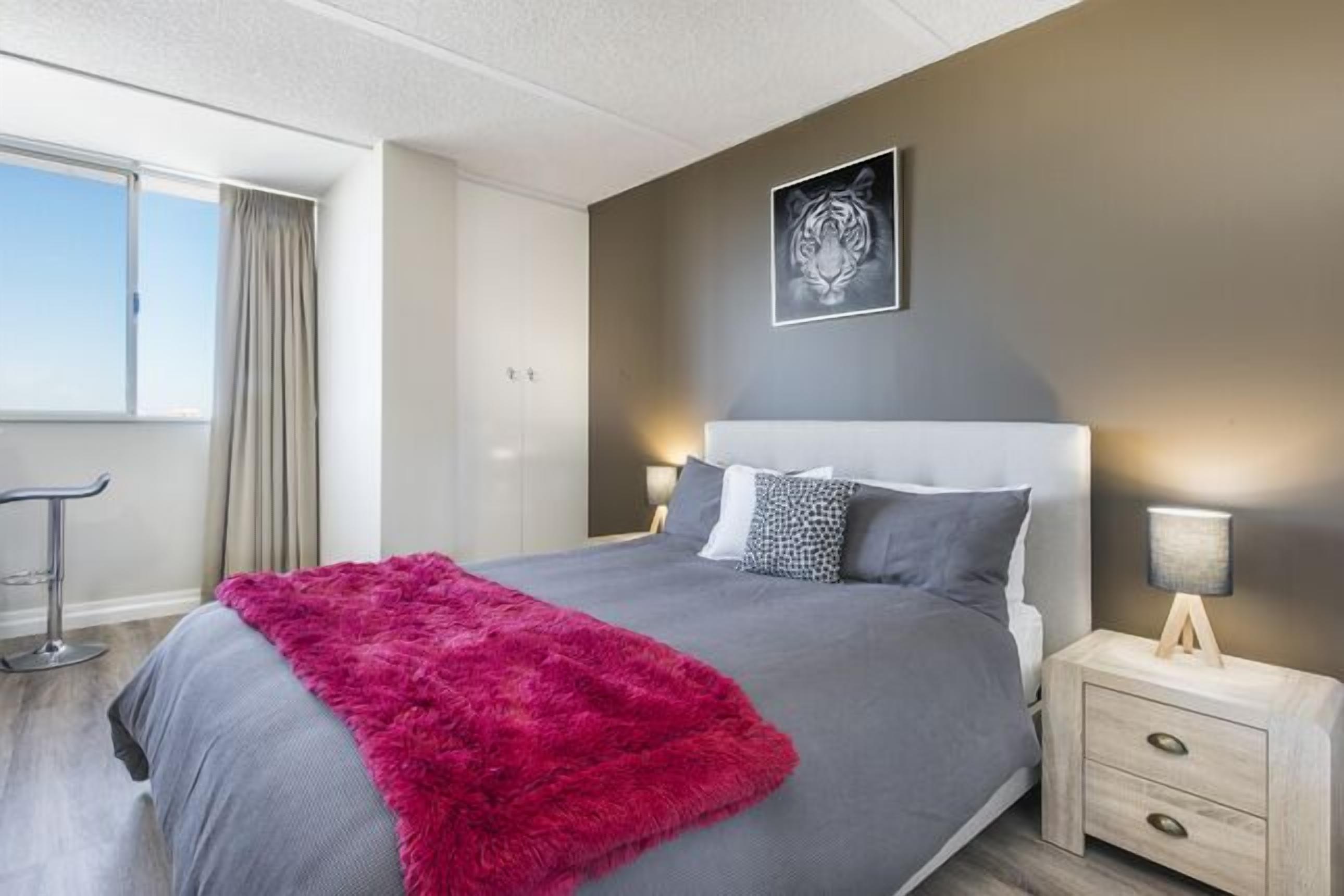 1 chambre, bureau, fer et planche à repasser, Wi-Fi gratuit