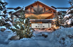 Exterior - Moose Mgmt at Stillwater 2013: Queen Bed(Casper)-Gym-Hot Tub-Parking-Game room (Park City)