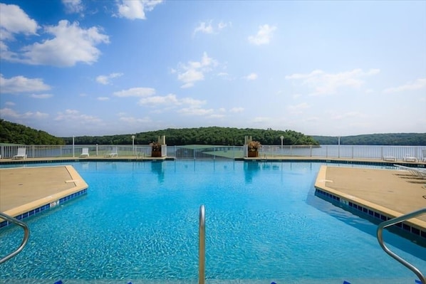 Piscine couverte