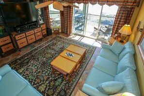 TV - Retreat to this Oceanfront, 3rd Fl Penthouse-Level Luxury Condo w/ Beach Access & Community Pool (Isle of Palms)