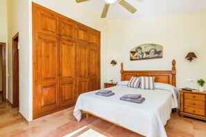 4 quartos, Wi-Fi, roupa de cama