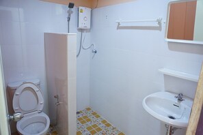 Family Room (Connecting Room) | Salle de bain