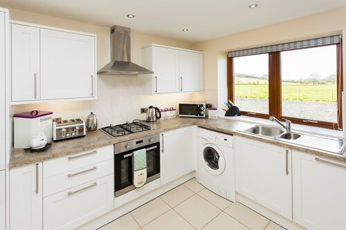 carribber cottages set in beautiful countryside  Linlithgow 15 minutes by car