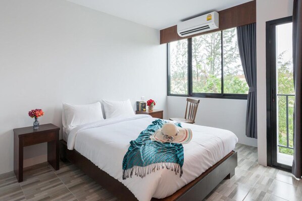 Standard Double Room | In-room safe, desk, blackout drapes, free WiFi