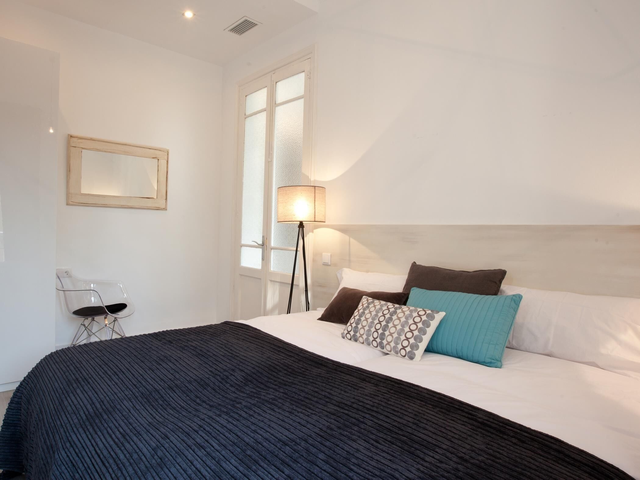 2 chambres, fer et planche à repasser, accès Internet, draps fournis