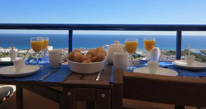 TOPLIGGING: Luxus-Penthouse, Golf, Terrasse 180 ° fantastischer Meerblick, gratis Wifi