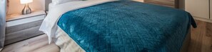 3 bedrooms, iron/ironing board, Internet, bed sheets