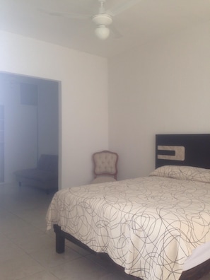 3 chambres, accès Internet, draps fournis