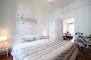 2 dormitorios, tabla de planchar con plancha, Internet y ropa de cama