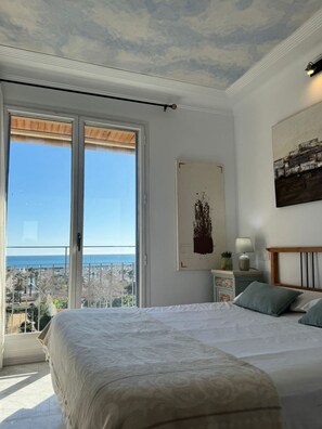 4 habitaciones, tabla de planchar con plancha y wifi gratis 