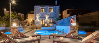 Alexandros villa ,private pool, Near tavern