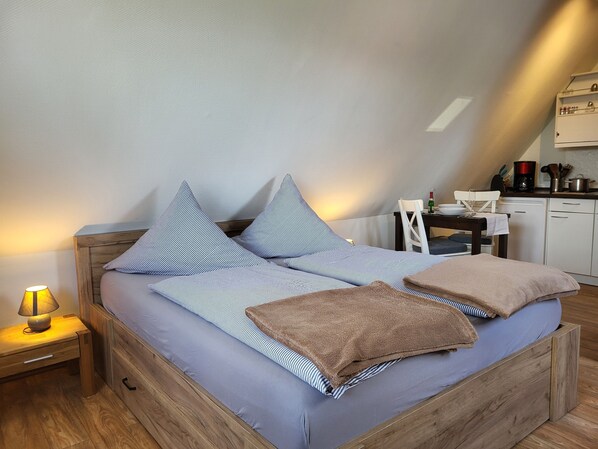 1 chambre, literie fournie