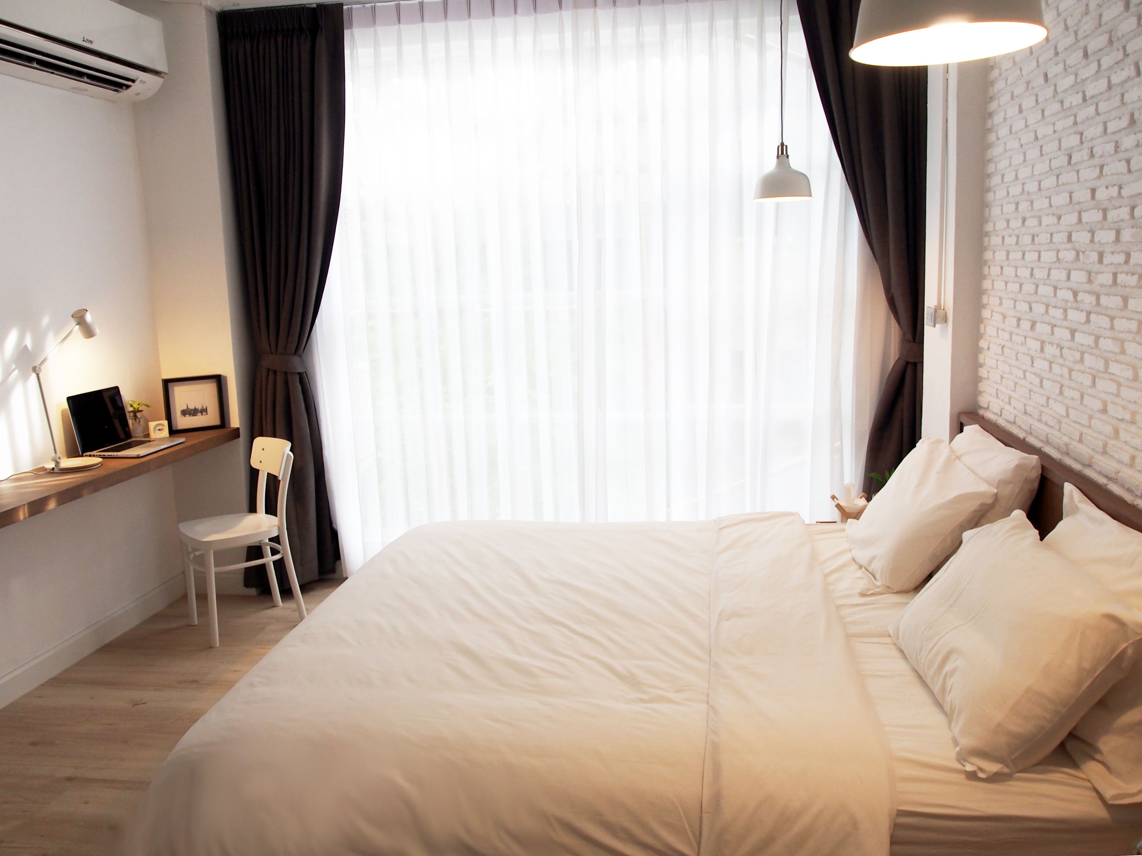 deluxe room | premium bedding, select comfort beds, minibar, in-room safe